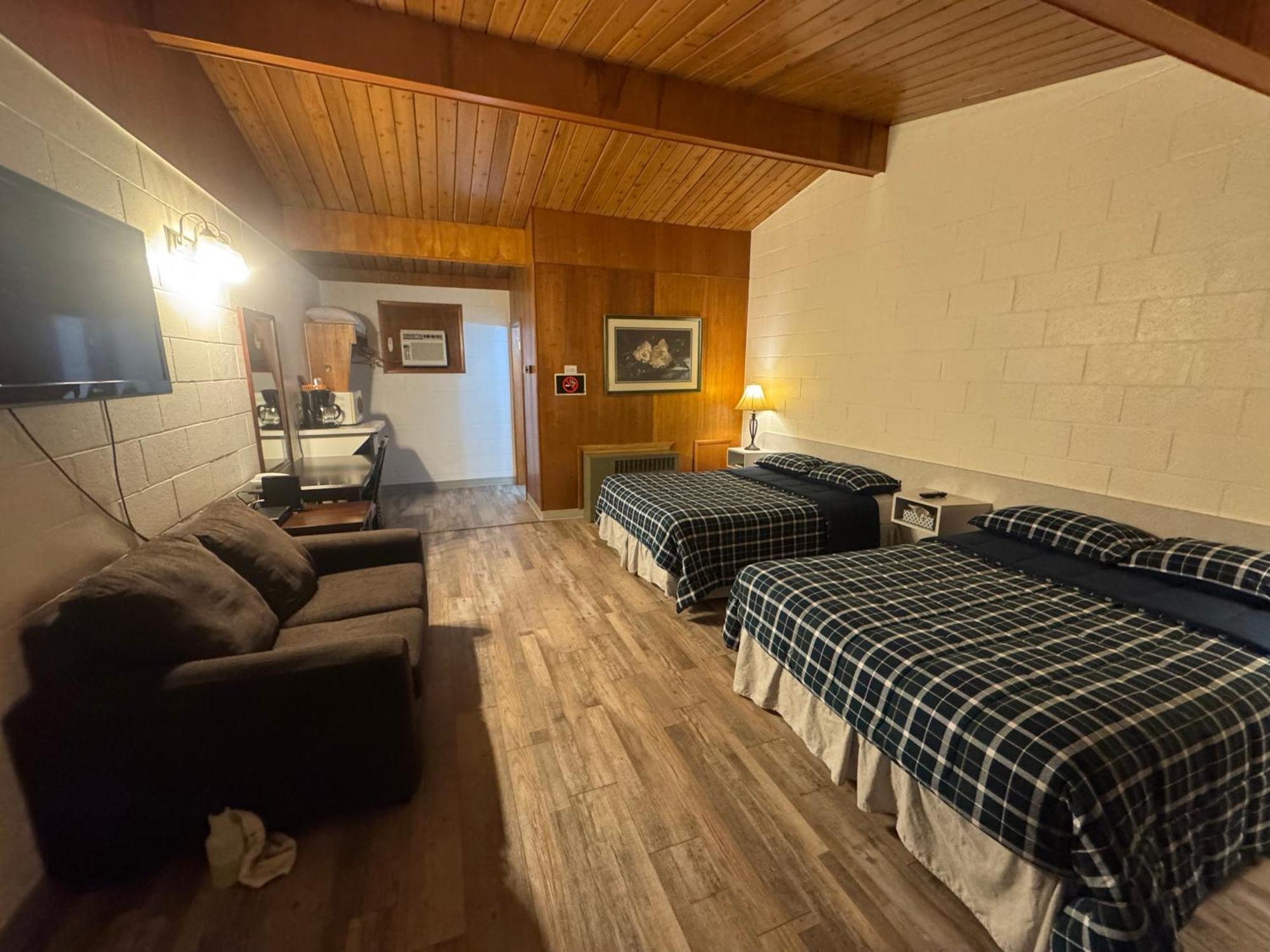 Ace Crown Motel Medicine Hat Exterior foto